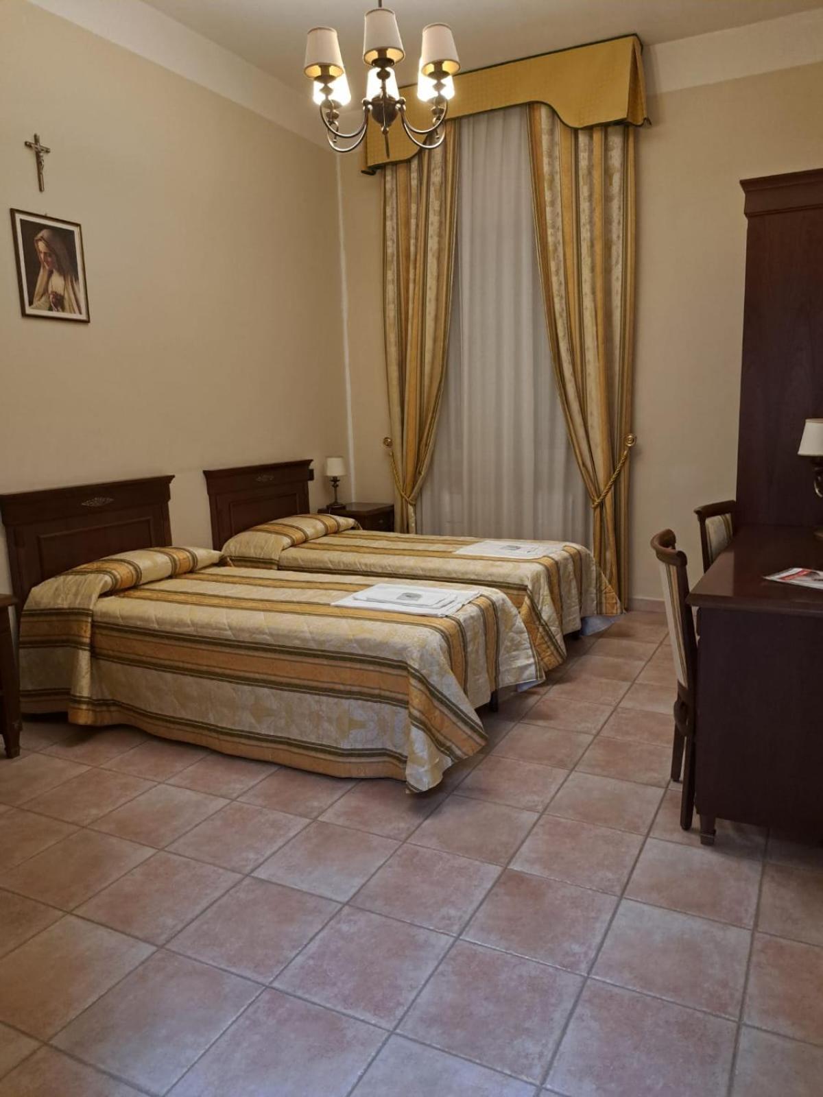 Casapaceebene Hotel San Giovanni Rotondo Kültér fotó