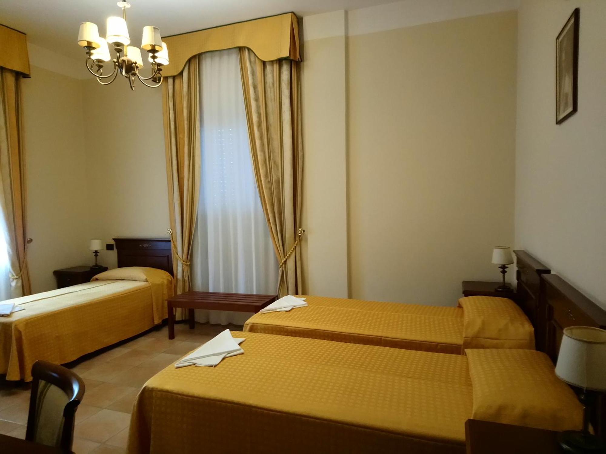Casapaceebene Hotel San Giovanni Rotondo Kültér fotó